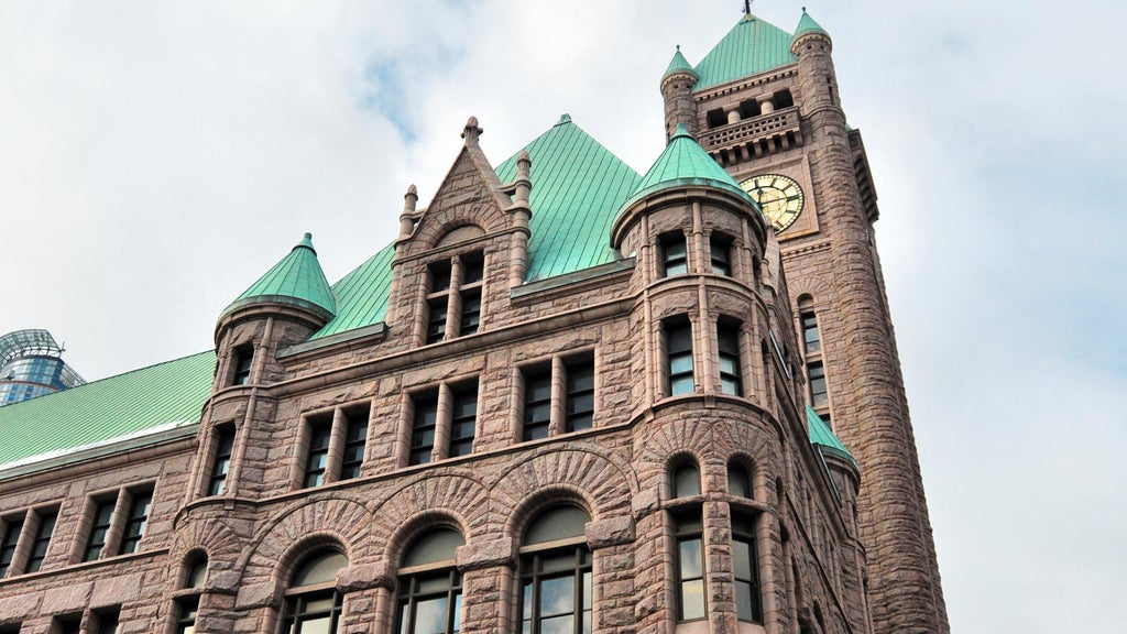 Minneapolis council votes 9-4 to eliminate safety office; Mayor Frey meeting with council members — Stillwater Government news